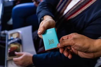 Alaska Airlines ofrece un exclusivo menú a bordo para sus pasajeros