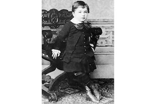 Albert Einstein, a la edad de 3 años