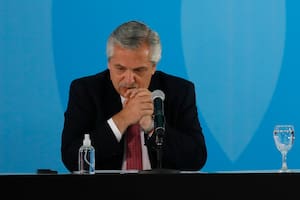 “Lobo disfrazado de cordero”: la crítica filosa a un ministro de Fernández