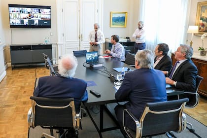 16 DE MARZO: el coronavirus impacta en la diplomacia. Por primera vez los presidentes de la región celebran una cumbre por videoconferencia para pensar una respuesta común a la crisis