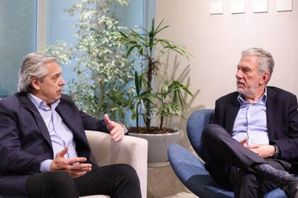 Rubén Cherñajovsky es dueño del grupo Newsan. Vio a Macri tres veces en casi cuatro años, pero el presidente electo lo recibió cuatro días después del triunfo (foto). Le dejó un pedido personal a Fernández. "Ojalá no te pase que te quedes aislado y termines escuchando sólo a tres personas que t