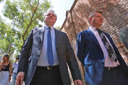 Alberto Fernández, al terminar su charla en la Universidad Camilo José Cela de Madrid