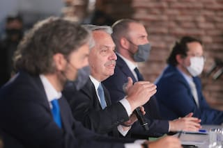 El Presidente se enteró de la renuncia una hora y media antes del anuncio y define en Olivos cambios en el gabinete