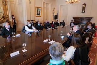 El Gobierno lanzó una nueva convocatoria para acordar precios y salarios, pero todavía sin fecha ni precisiones