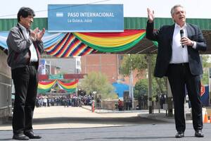 Contra reloj. Cómo se gestó el acto de Morales y Fernández en la frontera