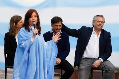 Kicillof junto a Alberto Fernández en el cierre de campaña en Mar del Plata