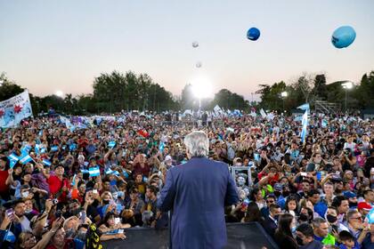 Alberto Fernández en el cierre de campaña del Frente de Todos