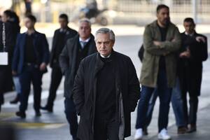 Alberto Fernández, en una imagen luego de su votación en las PASO 2023