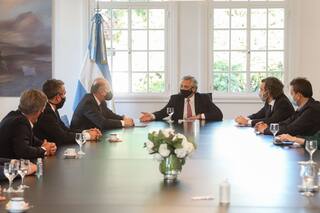 Covid-19. La economía pesó en los gobernadores para no sumar restricciones