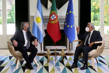 Alberto Fernandez es recibido por el Primer Ministro de Portugal Antonio Costa  en el Palacio Sao Bento, en Lisboa