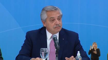 Alberto Fernández está entre los testigos que deberán declarar en el juicio por presunto direccionamiento de la obra pública para favorecer a Lázaro Báez