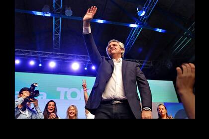 Alberto Fernández festeja su triunfo en las elecciones presidenciales