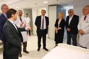 Alberto Fernández junto a Hugo Moyano en abril pasado