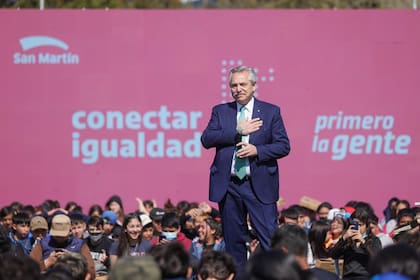 Alberto Fernández participó la semana pasada de un acto en San Martín, en su primera reaparición pública tras el atentado contra Cristina