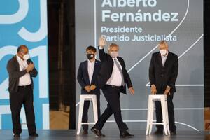 PJ. Fernández apuntó a Macri: “Vacunamos mientras otros hacen Zoom en la cama”