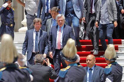 Alberto Fernández se retira de la gobernación tras la asunción de Axel Kicillof como gobernador de Buenos Aires