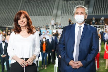 Para la oposición, las crecientes críticas de Alberto Fernández y el oficialismo a la Justicia solo buscan la "impunidad" de Cristina Kirchner