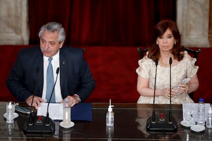Alberto Fernández y Cristina Kirchner, la fórmula presidencial del FDT, que no atraviesa por un buen momento en la relación política.