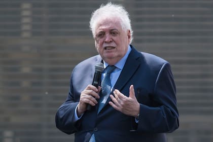 Ante las críticas de la oposición, el ministro de Salud, Ginés González García, defendió la conducción de la Anmat: "Son profesionales de excelencia"