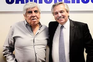 Hugo Moyano respaldó a Alberto Fernández en medio de la crisis institucional