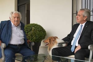 Fernández habló del Mercosur con “Pepe” Mujica en medio de las tensiones con Lacalle Pou