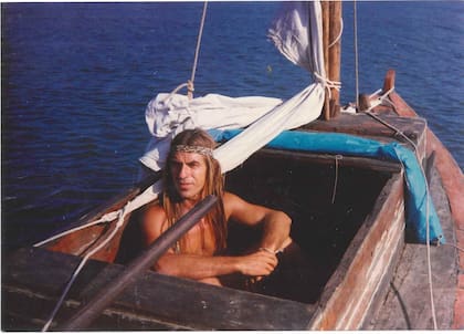 Alberto Torroba en Náufrago, otras de las embarcaciones con las que navegó por el mundo