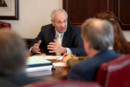 Las reuniones de la comisión de Tavistock se realizan a tres kilómetros del distrito (NJ.com)