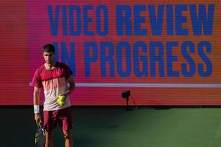 Alcaraz vence a la promesa brasileña Fonseca en su estreno en Miami