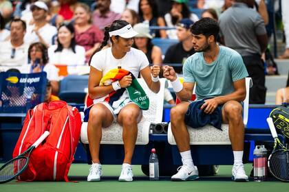 Alcaraz y Raducanu perdieron en el US Open, pero se mostraron contentos igualmente (Foto: @emmaraducanu)