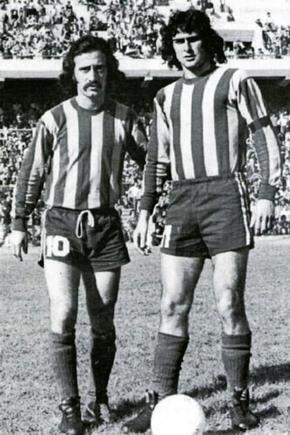 Aldo Pedro Poy junto con Mario Kempes, del que fue compañero en la Selección y al que recomendó para que comprara Central