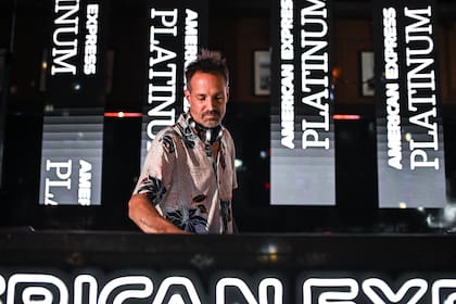 Ale Lacroix hizo bailar a más de 200 invitados.