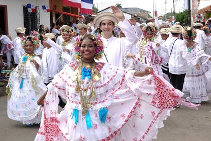Alegría y clima festivo en el interior de Panamá