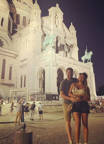 Aleida Núñez y su novio viajaron por Francia