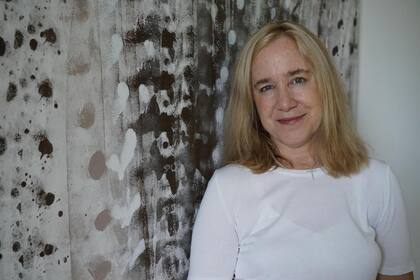 Alejandra nos a contemplar la belleza y la complejidad de la existencia humana.