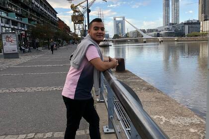 Alejandro, en Buenos Aires, un lugar en el mundo que lo hace feliz.