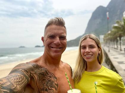 Alejandro Fantino se encuentra en Brasil con su novia, Coni Mosqueira