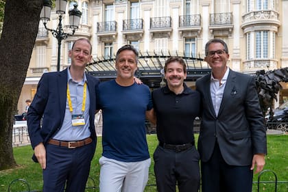 Alejandro Kelman (socio de EY Argentina), Gastón Taratuta (Founder & CEO de Aleph y ganador EY World Entrepreneur Of The Year 2022), Guillermo Rauch (ganador EY Entrepreneur Of The Year Argentina 2025) y Fernando Paci (CEO de EY Argentina).