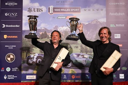 Alejandro López y Gabriel Gourovich, los ganadores de esta edición, participaron con un Mercedes 290 Sport C de 1936.