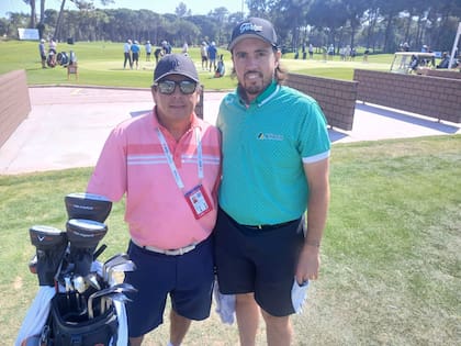Alejandro Molina junto con su actual jugador, Andrés Gallegos