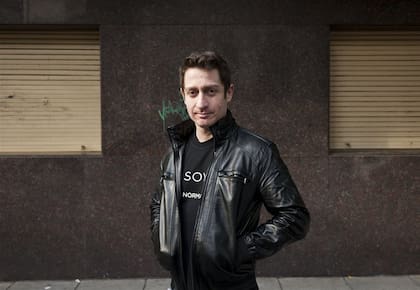 Alejandro Paker es una destacada figura del teatro argentino y también participó en cine y televisión