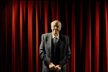 Alejandro Samek, a pesar de su trabajo en una institución bancaria, siempre destinó gran parte de su día a gestionar Andamio 90