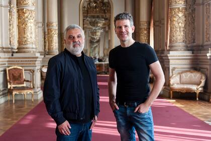 Alejandro Tantanian (director de escena) y Johannes Pramsohler (director musical) en el Teatro Colón