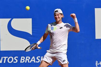 Alejo Lingua, campeón hace una semana en el Challenger de Santos y este domingo en el M15 de Neuquén