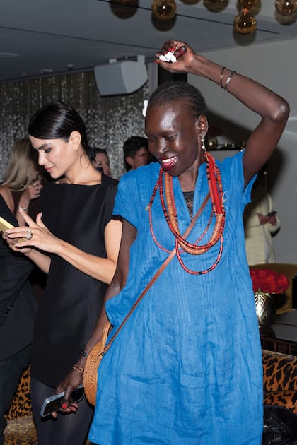 Alek Wek, la supermodelo sursudanesa-británica, de los años 90