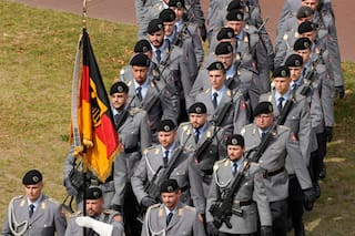 Alemania aprueba plan para atraer más reclutas militares sin recurrir al servicio obligatorio