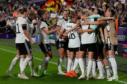 Alemania ganó las ocho finales que disputó en la Eurocopa femenina
