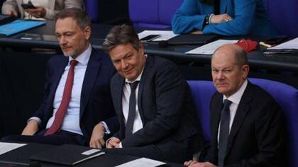 Alemania no está en recesión y se espera que su economía crezca en 2024, dijo el jefe de gabinete del canciller Olaf Scholz, Wolfgang Schmidt