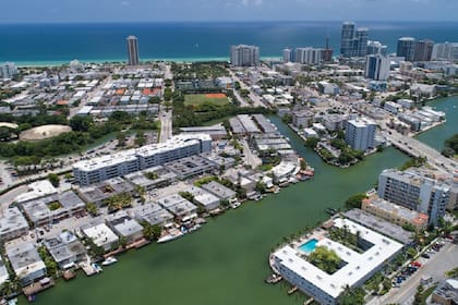 Alerta por contaminación en aguas de Miami-Dade