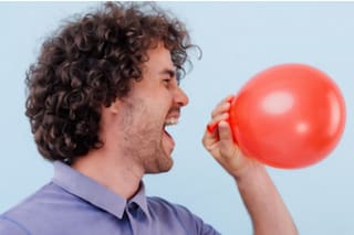 Alertan sobre riesgos neurológicos del uso recreativo del “gas de la risa”