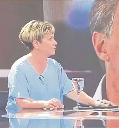 Alessandra Minnicelli, en el programa de TV de Antonio Laje